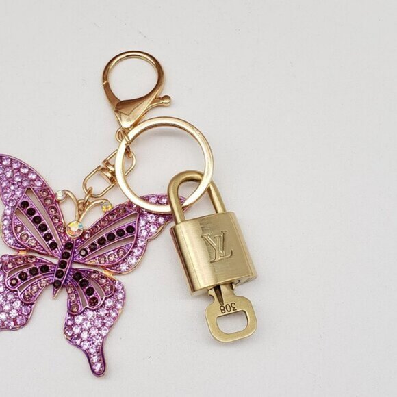 Auth Louis Vuitton Lock & Key with Unbranded Butterfly Charm, Keychain 090925 - Picture 6 of 8